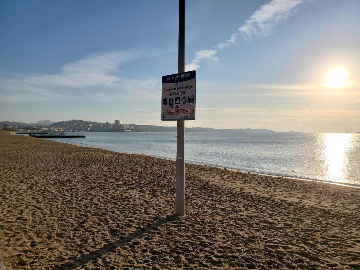 Port Frejus Est, Le Capitole, Studio 27M2, Vue Mer エクステリア 写真